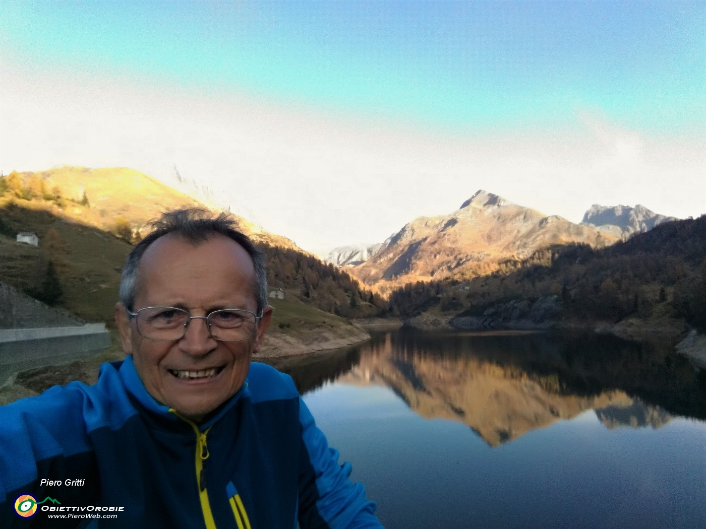 81 Dalla diga del Lago Piano Casere vista sul lago.jpg